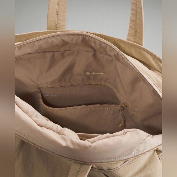 Lululemon Triple Zip Duffel Bag - Picture 5 of 12